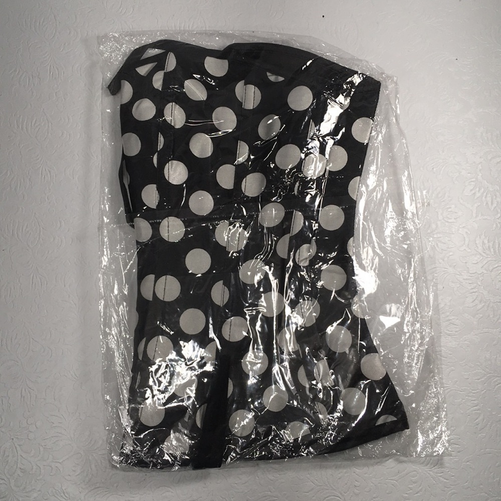 Polkadotted black and white corset